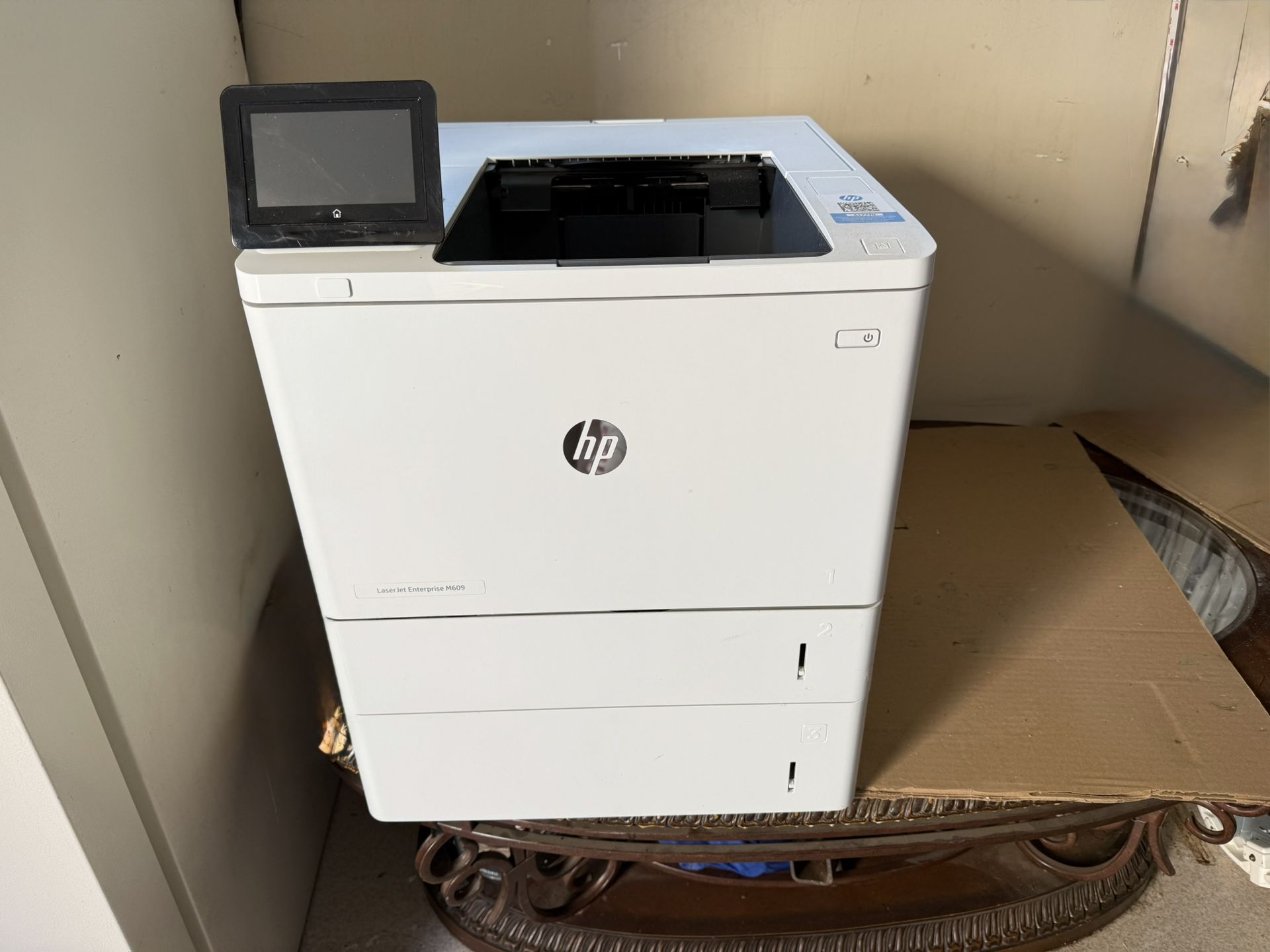 HP Laser Jet Enterprise M609