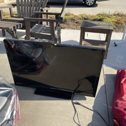 Yard Sale! Good Stuff For Cheap