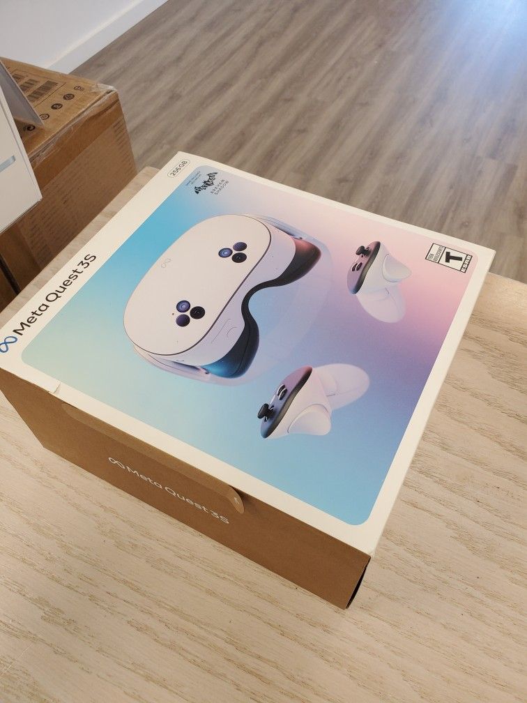 Meta Quest 3 S 256GB Brand New VR - $1 Today and the rest later 🤗