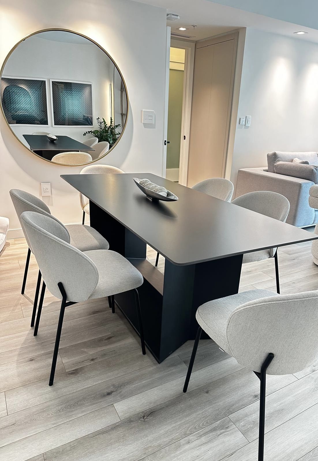 Dinning Table
