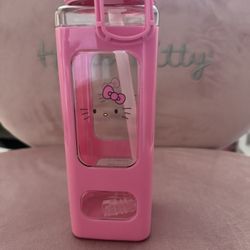 Hello Kitty Water Bottle 