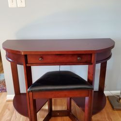 Stationary Desk& Stool 