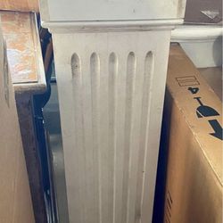 Large fluted wood floor pedestal/plant stand - needs a bath