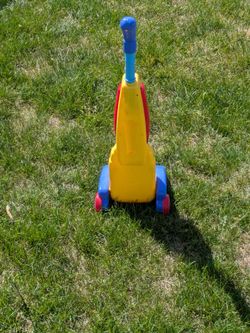 Just Like Home Toy Vacuum Cleaner
