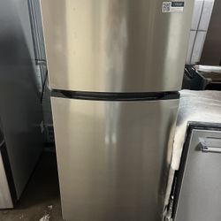 FRIGIDAIRE STAINLESS STEEL TOP FREEZER REFRIGERATOR 14 CU FT