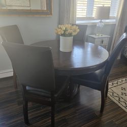 Dinning Table 