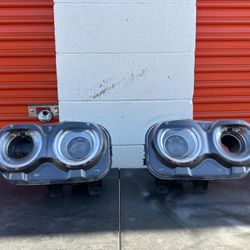 2015-2023  DODGE CHALLENGER RIGHT- LEFT  HEADLIGHT OEM 