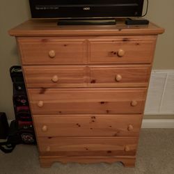 Bedroom, Dresser With Mirror, Hutch, And Two Night Tables