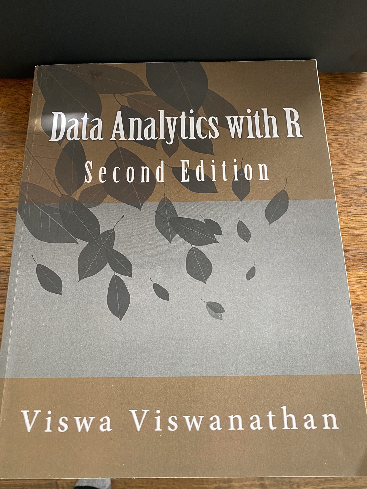 Data analytics with R 2nd edition