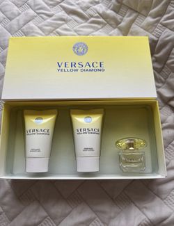 Versace Women’s Gift Set