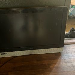 2 TVs for 30$ ! A Grill For 20$ 