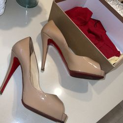 Christian Louboutin Authentic Very Prive Nude 120 MM