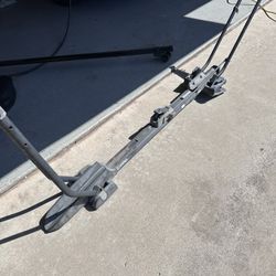 Inno Tire Hold Roof Bike Rack – Good Condition w/ Key