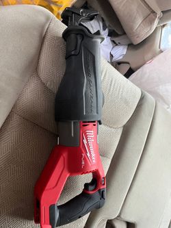 Milwaukee Fuel 18 saw  tool only