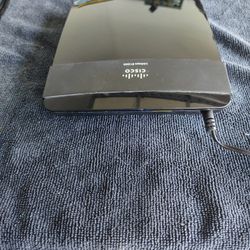 Cisco Linksys - 1200 Wireless Router