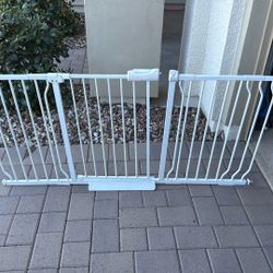 Dog/baby Gate