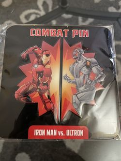 Combat Pin Iron Man vs. Ultron