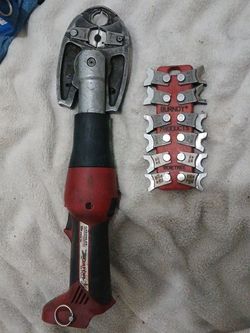 Gator Crimping Tool With Dies