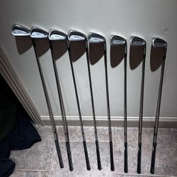 Titleist Iron Set