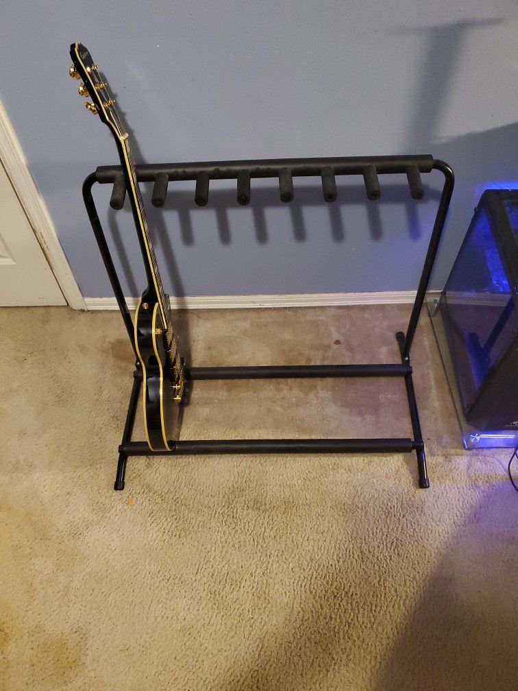 Multi-Guitar Stand 