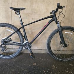 Specialized Pitch Mountain Bike Size L