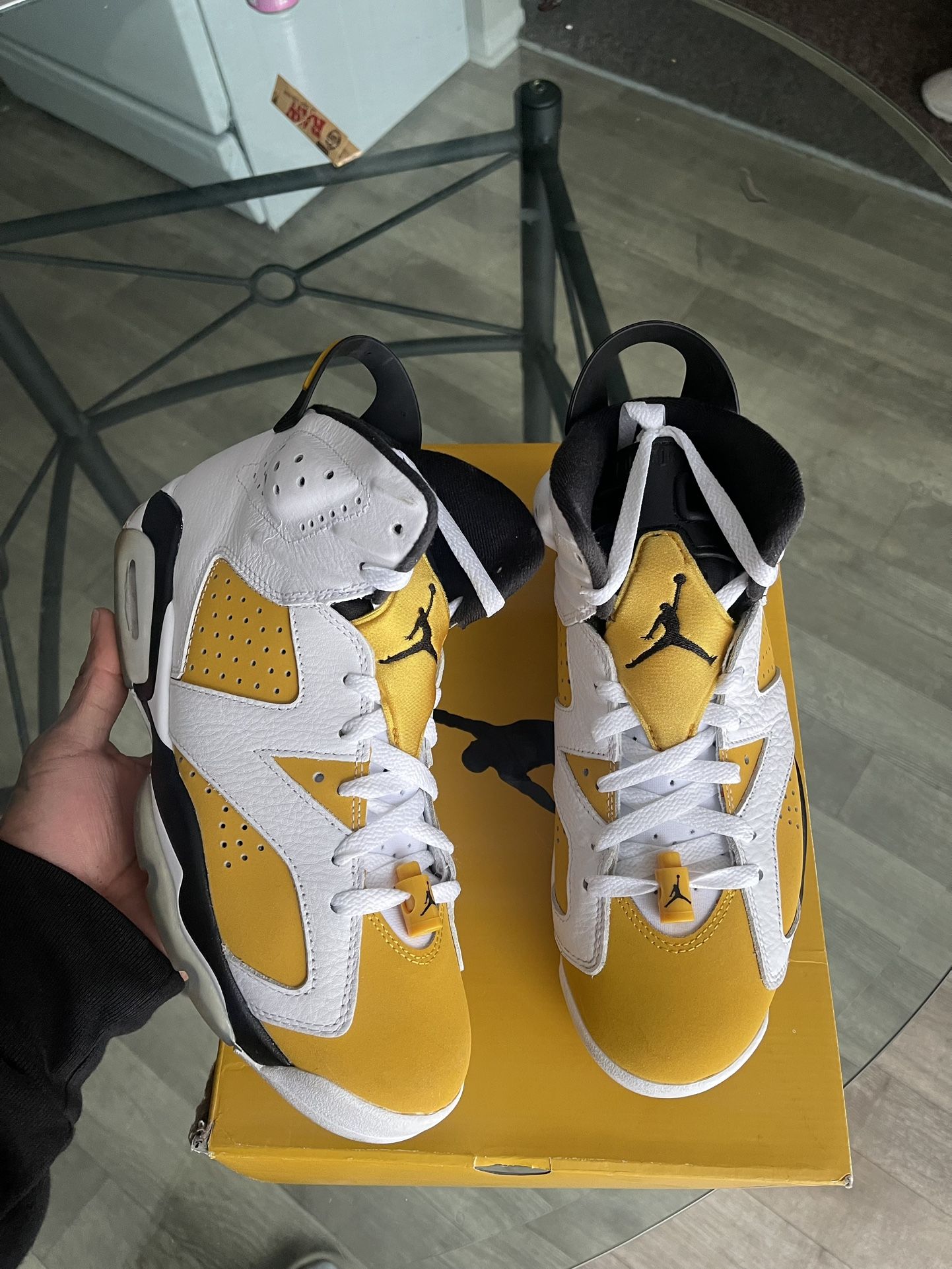 Air Jordan 6 “Yellow Orchre” Size 8.5