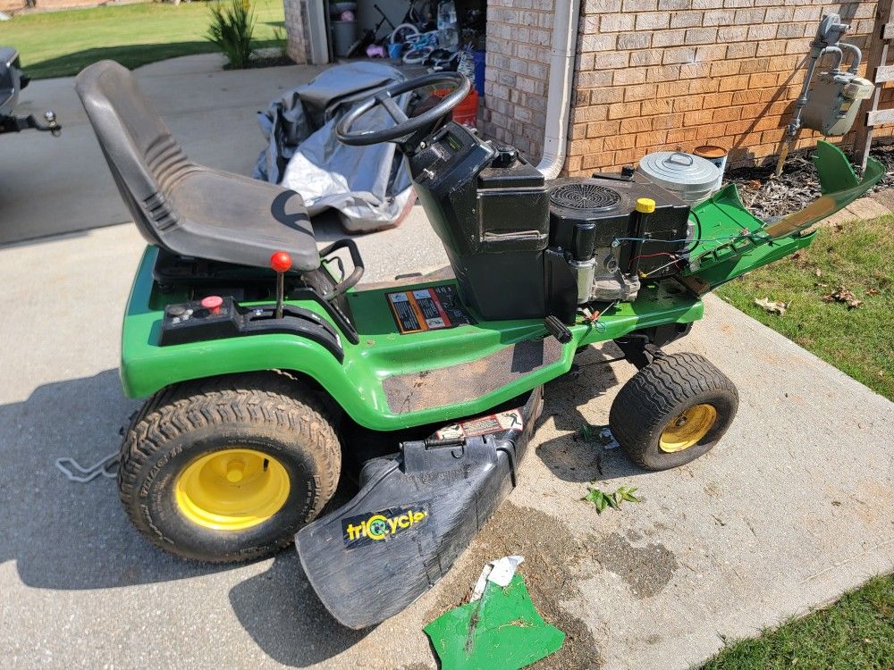 John Deere Lawn Mower
