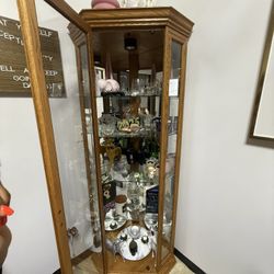 Corner Curio