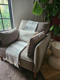 Mid-century Modern Grey Fabric Accent Chair / Armchair