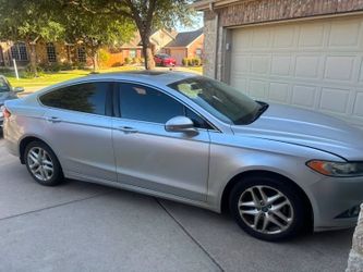 2013 ford fusion se