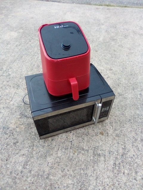 Microwave+Air Fryer+Vacuum 30.00