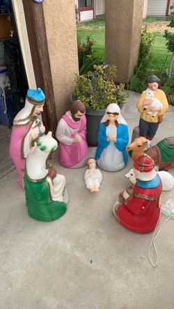Vintage 1982 EMPIRE Nativity Blow Mold Set