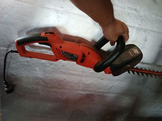 Hedge trimmer. Electrical