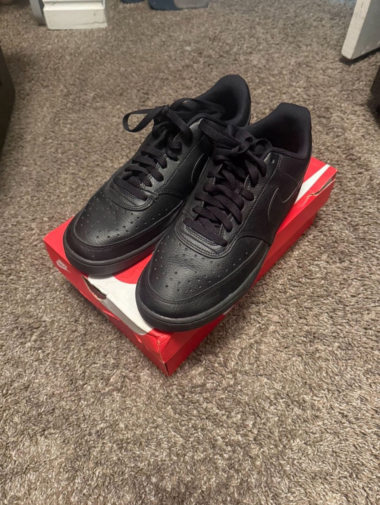 Men’s Nike Size 10