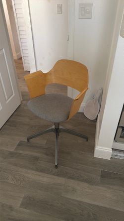 Ikea desk chair