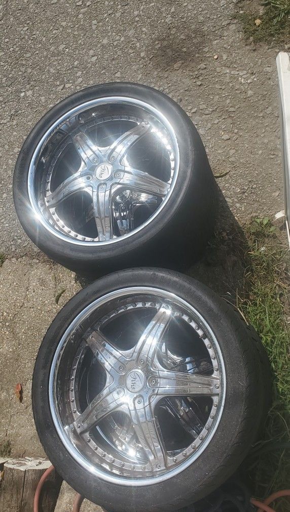 400 Dolares 