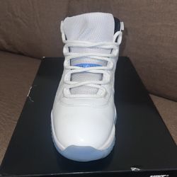 Air Jordan 11 Retro Legend Blue Good Condition $160 
