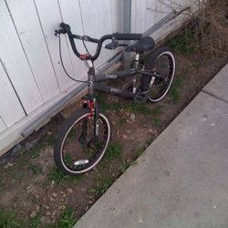 Kent 1800 BMX Bike. Needs New Tires. 18 Inch 