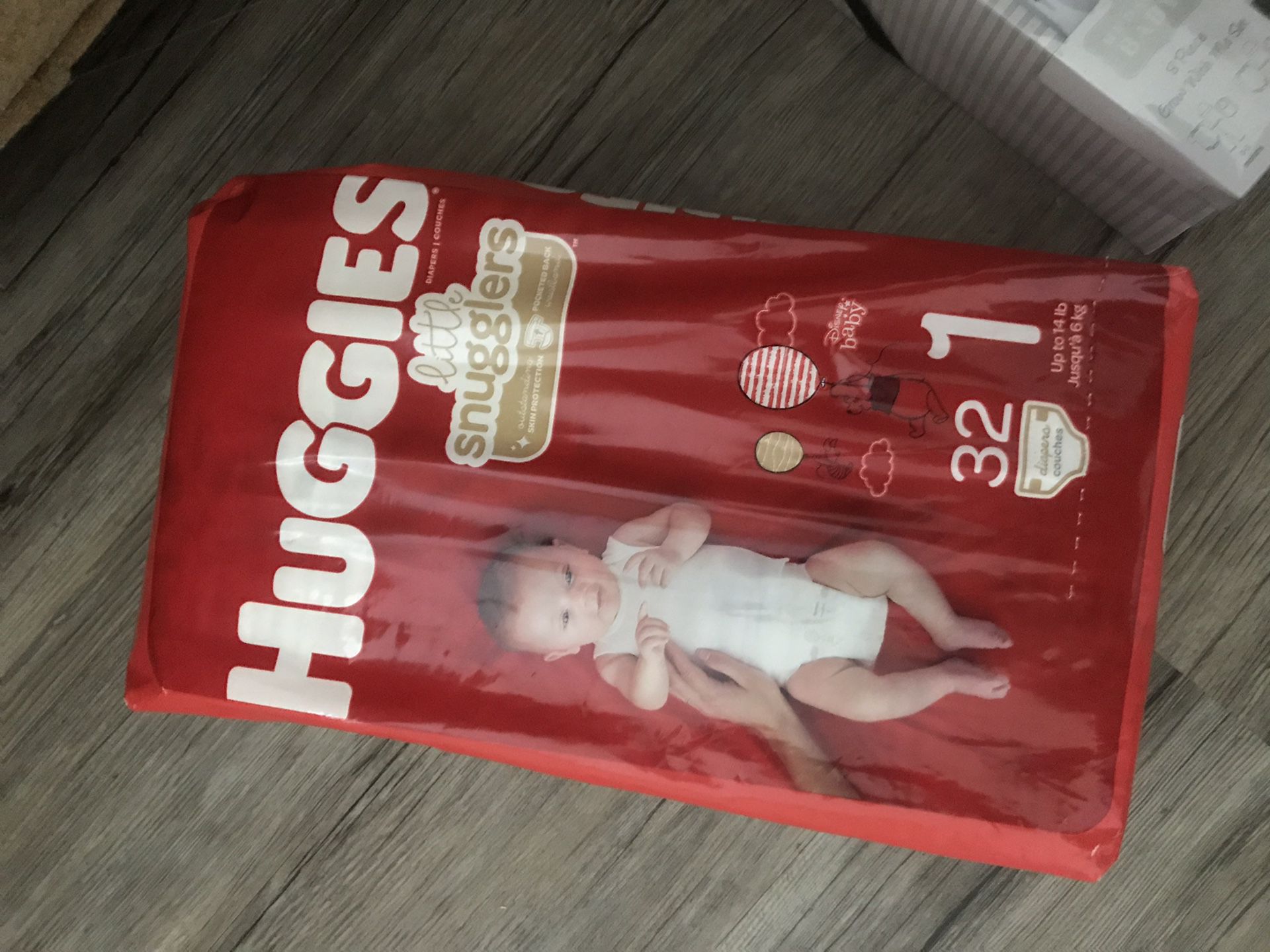 Huggies,Huggies supreme and parent choice diapers size 1