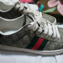 Gucci Shoes 
