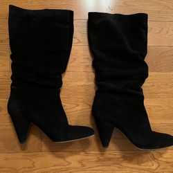 Women’s Suede Boots