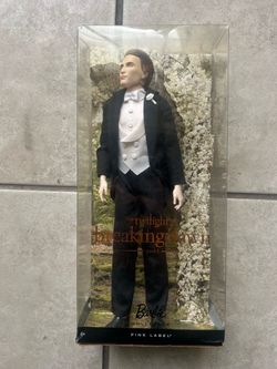 Twilight Breaking Dawn Barbie Collector Pink Label Doll