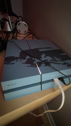 Sony PS4 Uncharted 4 Limited Edition