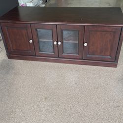 Tv Stand 5 Feet By 2 Feet Wide