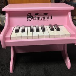 Schoenhut kids mini piano