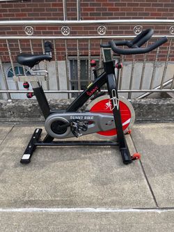 Sunny health exercise bike excellent condition like new