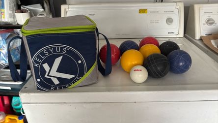 Kelsyus balls and bag