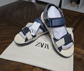 Zara Technical Sandals Size 6 ( Brand New)