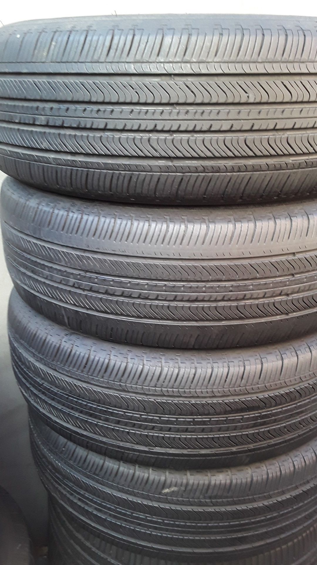 Four good set of michelin tires for sale 235/60/18