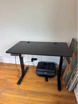 Standing desk